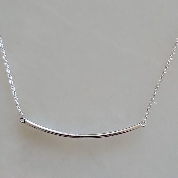 Sterling Silver curved bar choker - Picture 3 of 3